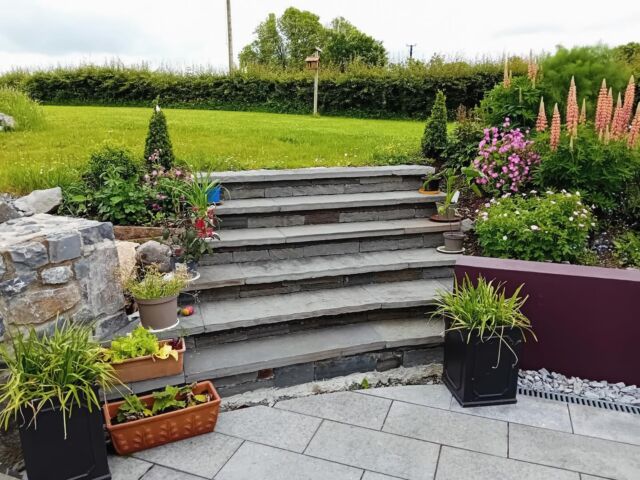 Our Liscannor Flagstone steps will add elegance and real character to your home that will last a lifetime. We deliver Nationwide & UK delivery 🚚 #liscannorstone #naturalstone  #drystone #walling #stonework #featurewall #drystonewalls #stonemasons #buildingstone #stonebuilding #newbuild #newbuildhome #naturalstone#newbuildhomes#stonework#featurewall #selfbuild#home#stonefeature#stoneporch#walling#liscannorslate#stone#stonemasonry