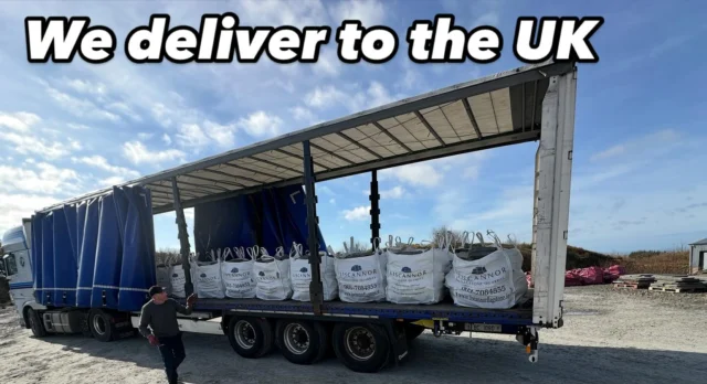 Load of our guillotined building stone on its way to Desford, England 🏴󠁧󠁢󠁥󠁮󠁧󠁿 We deliver nationwide & UK 🚛 ☘️☘️ #stonebuilding drystonewalling #masonry #drystone #liscannor #liscannorstone #stonemason #stonemasonry